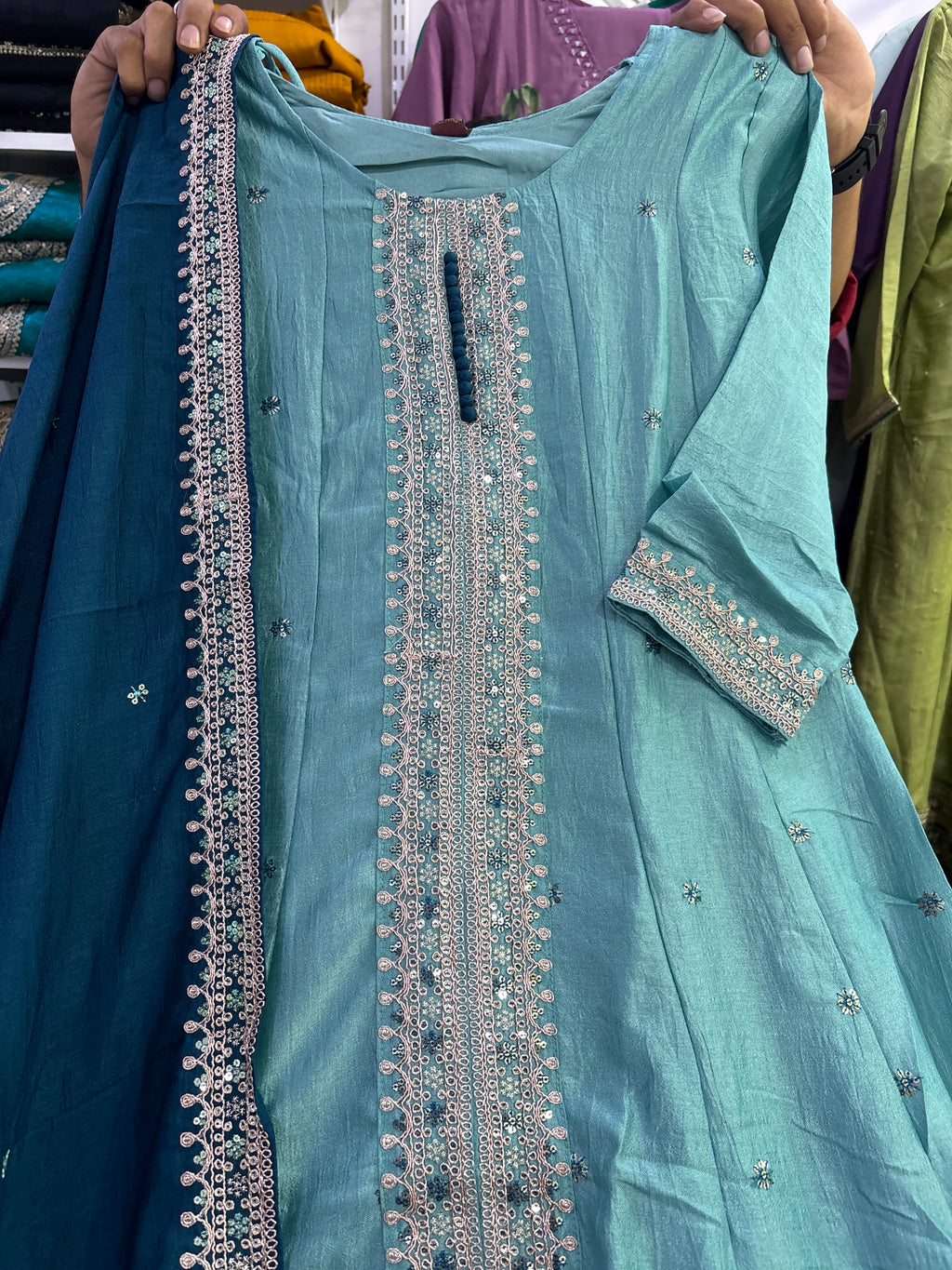Anarkali kurta set