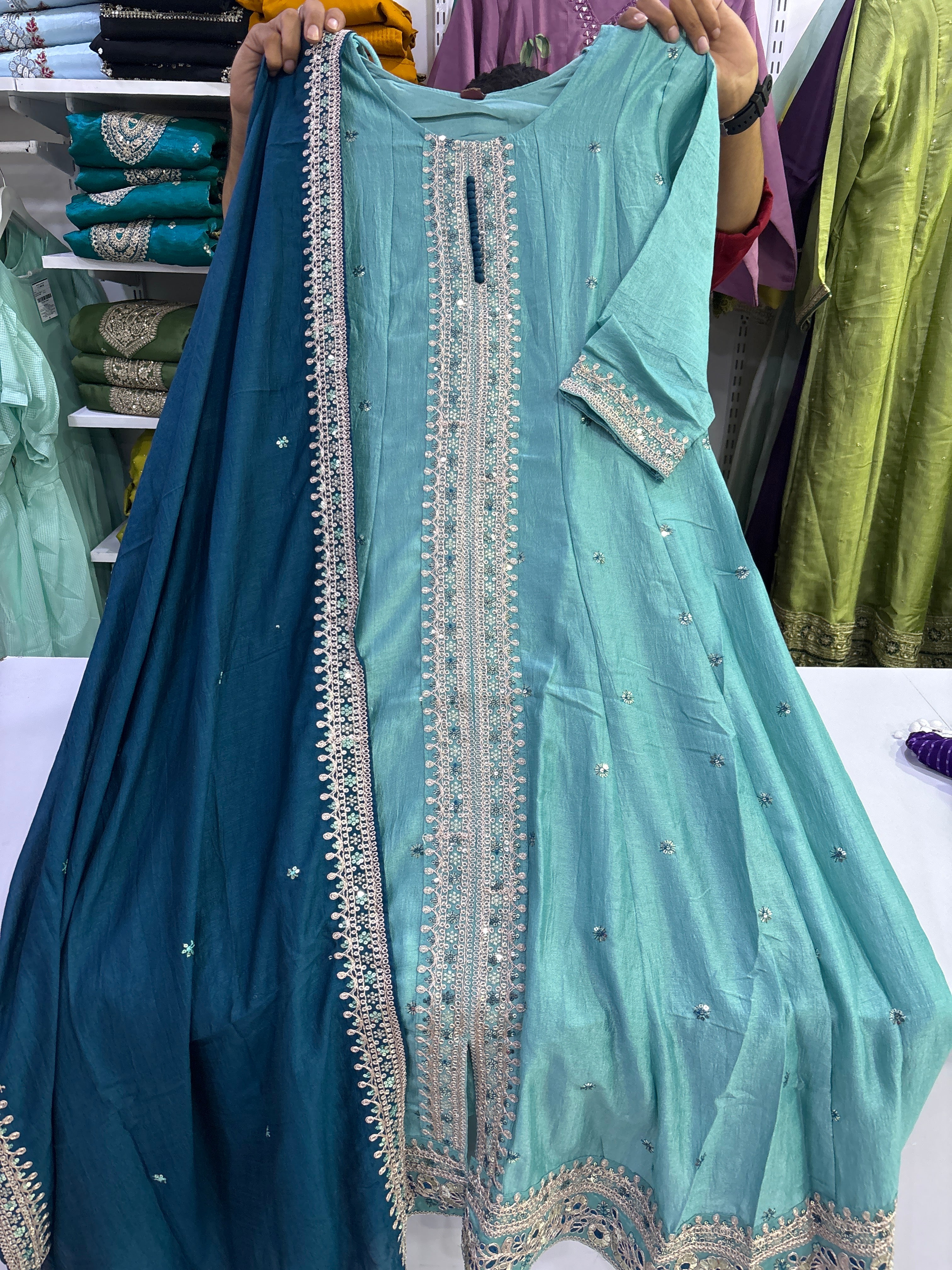 Anarkali kurta set