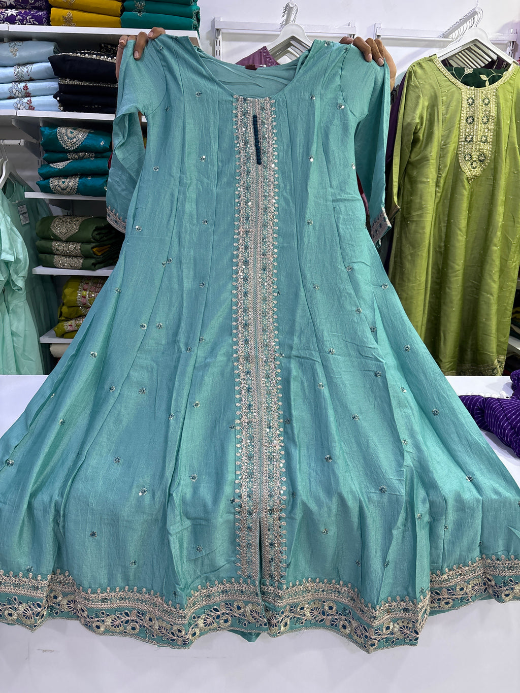 Anarkali kurta set