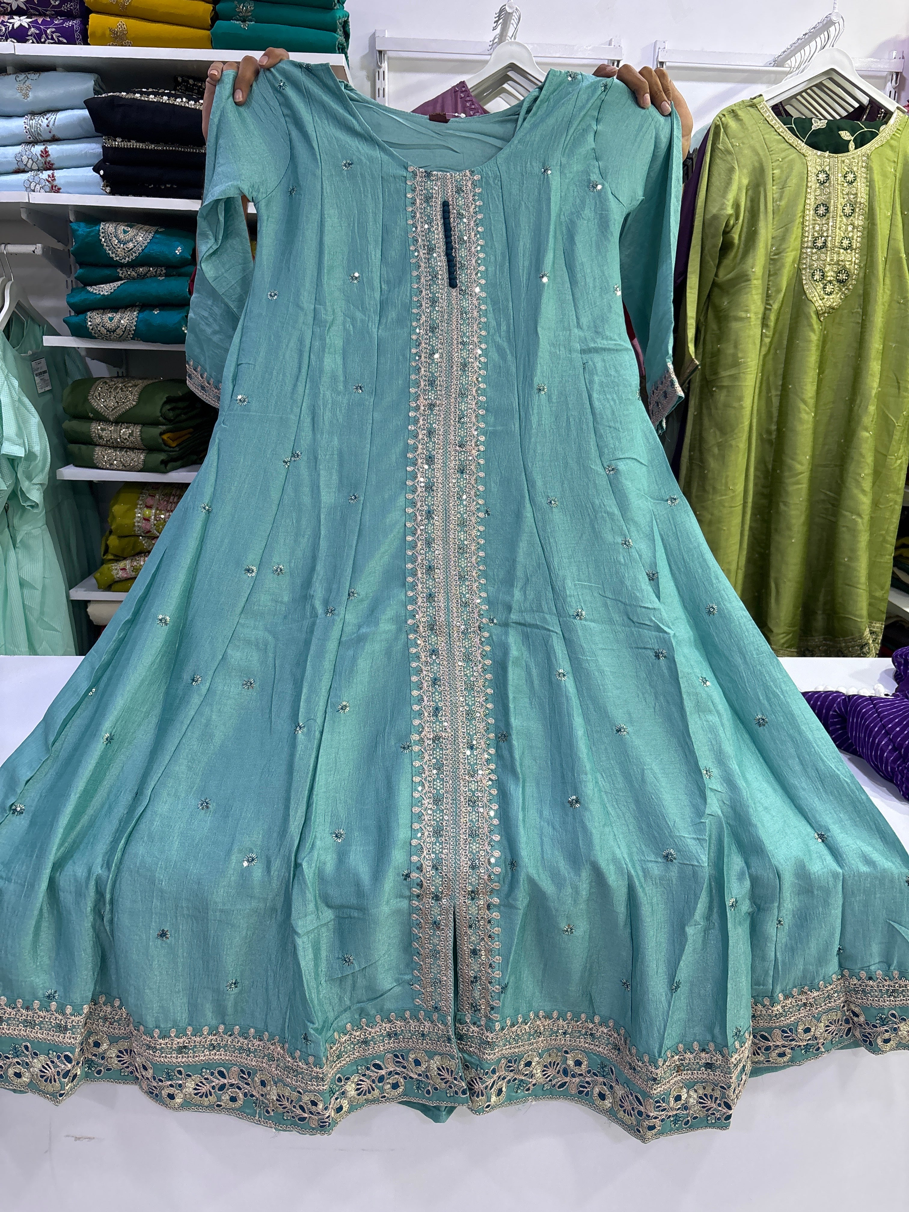 Anarkali kurta set